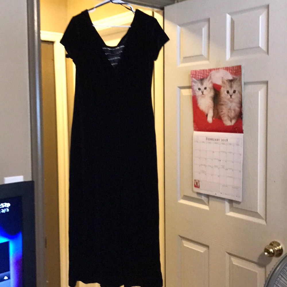 Size 12 Velvet gown.